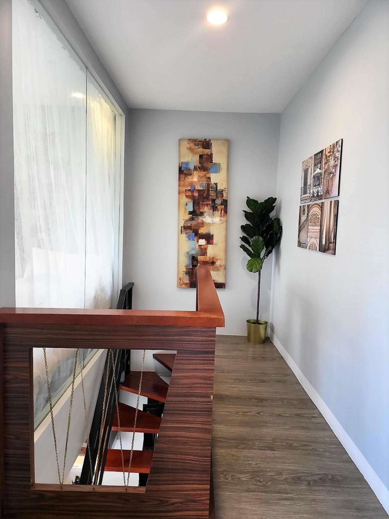 Muggle Stay Guest House - Bonifacio Global City Taguig Манила Экстерьер фото