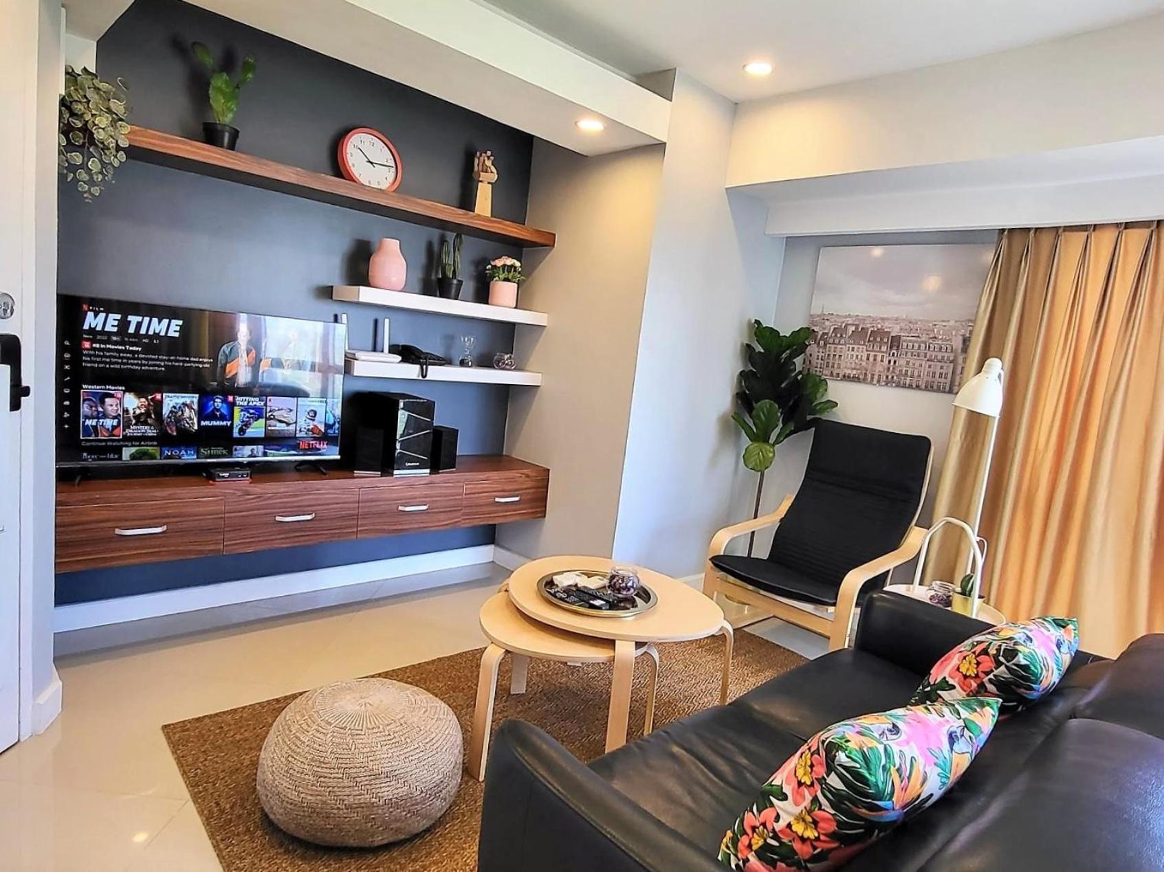 Muggle Stay Guest House - Bonifacio Global City Taguig Манила Экстерьер фото
